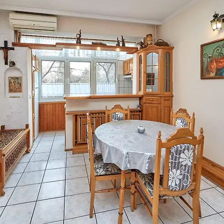бриз Apartman *