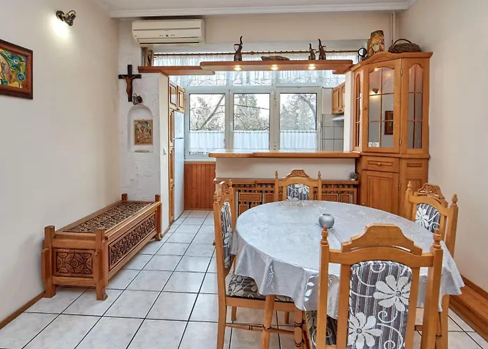 бриз アパート ブルガス