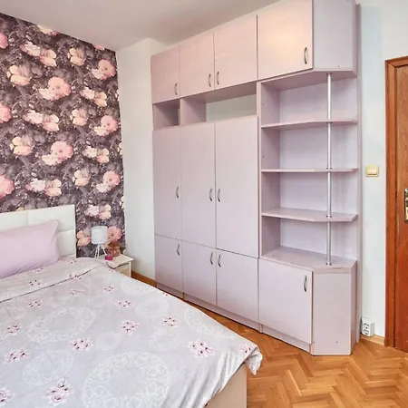 бриз Apartman Burgasz